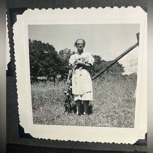 Vintage 1953 b&w photo album family vacation almost complete